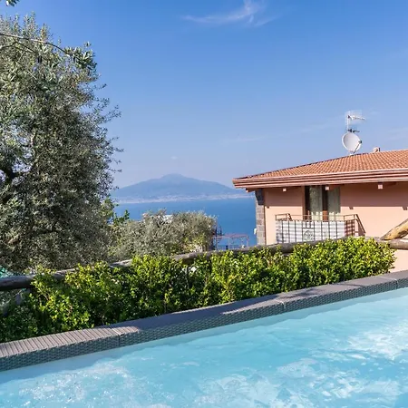 Caruso Private Heated Pool & Sea View Willa